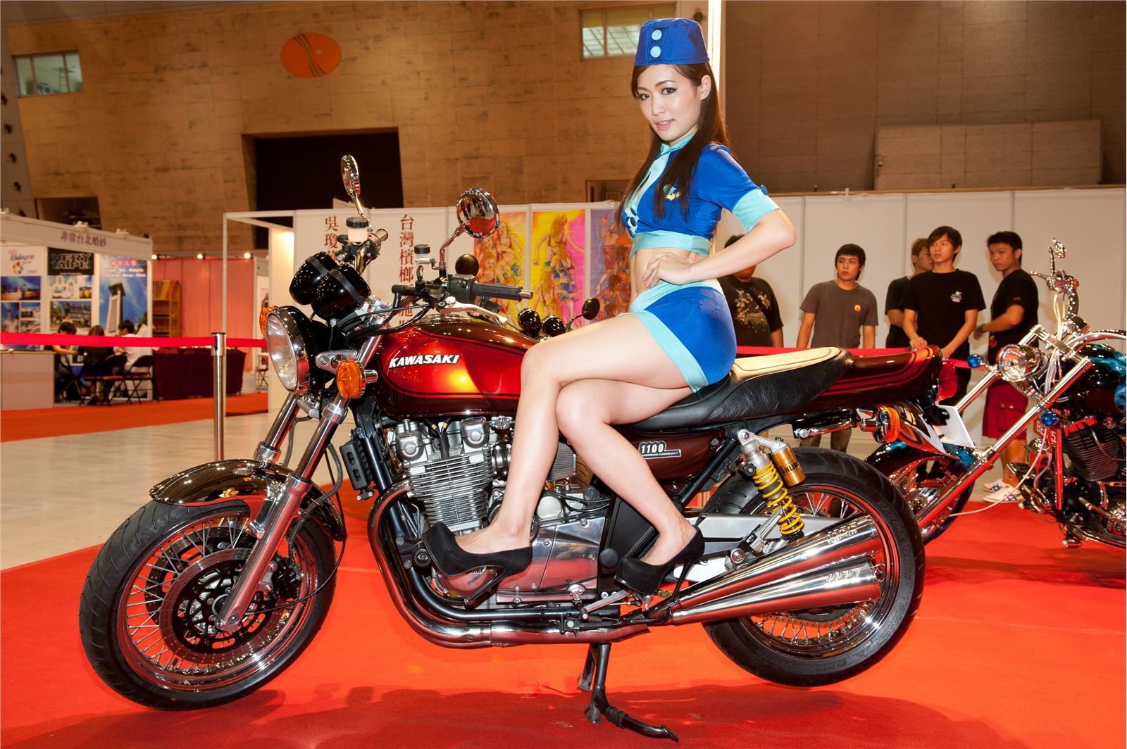 Betel nut Costume Art Exhibition (4): motorcycle photo of Taiwan model